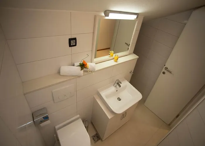 City Center Apartment 4 People Daire