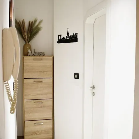 City Center Apartment 4 People Daire *