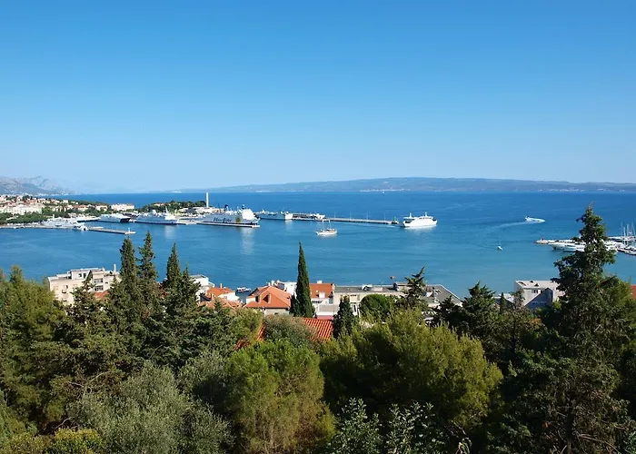 Center 4 People Appartement *